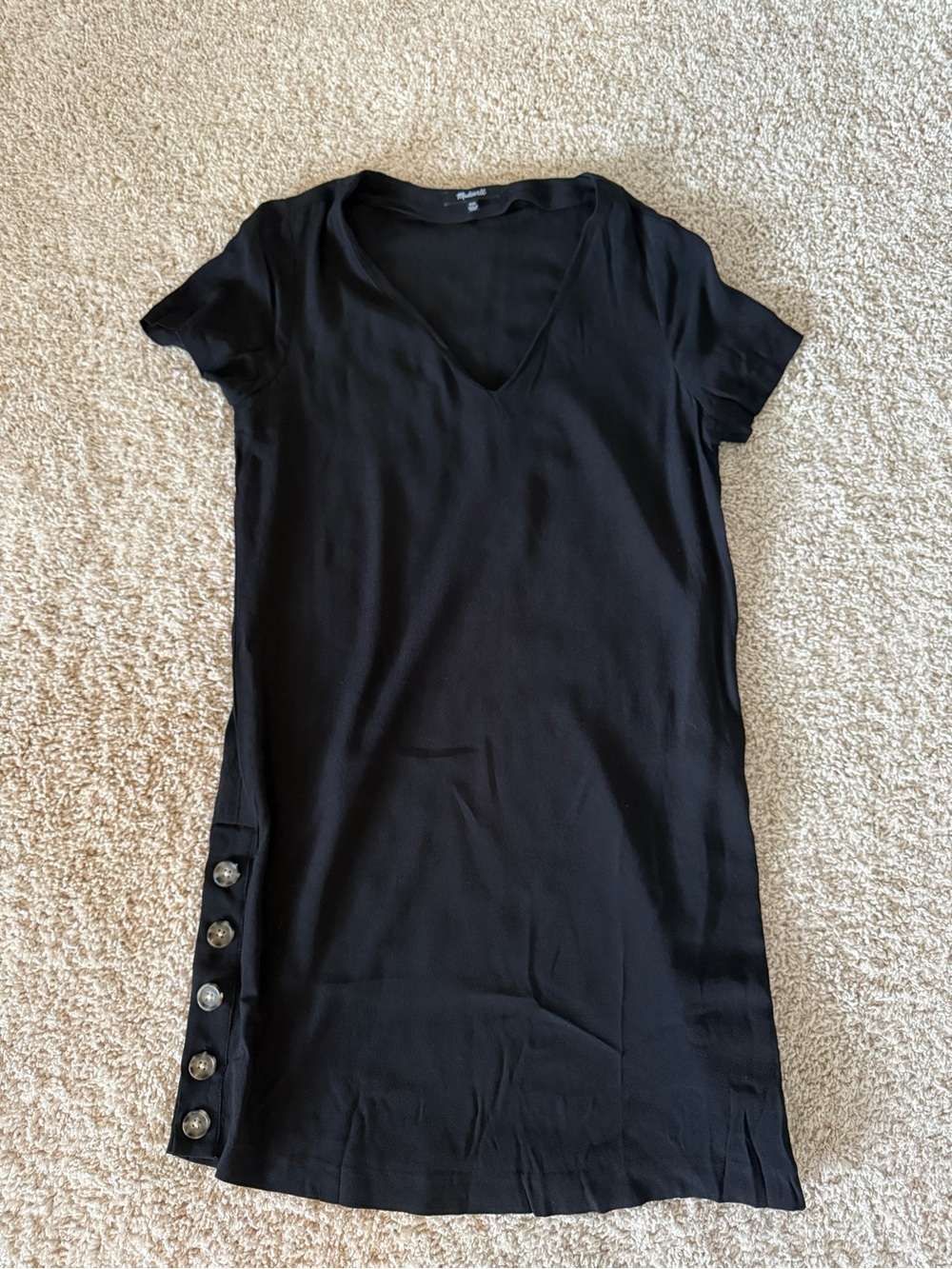 Madewell Black V-Neck Short Sleeve Dress with Side Button Accents
